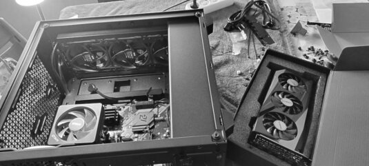 PC-Komponenten beim Zusammenbau